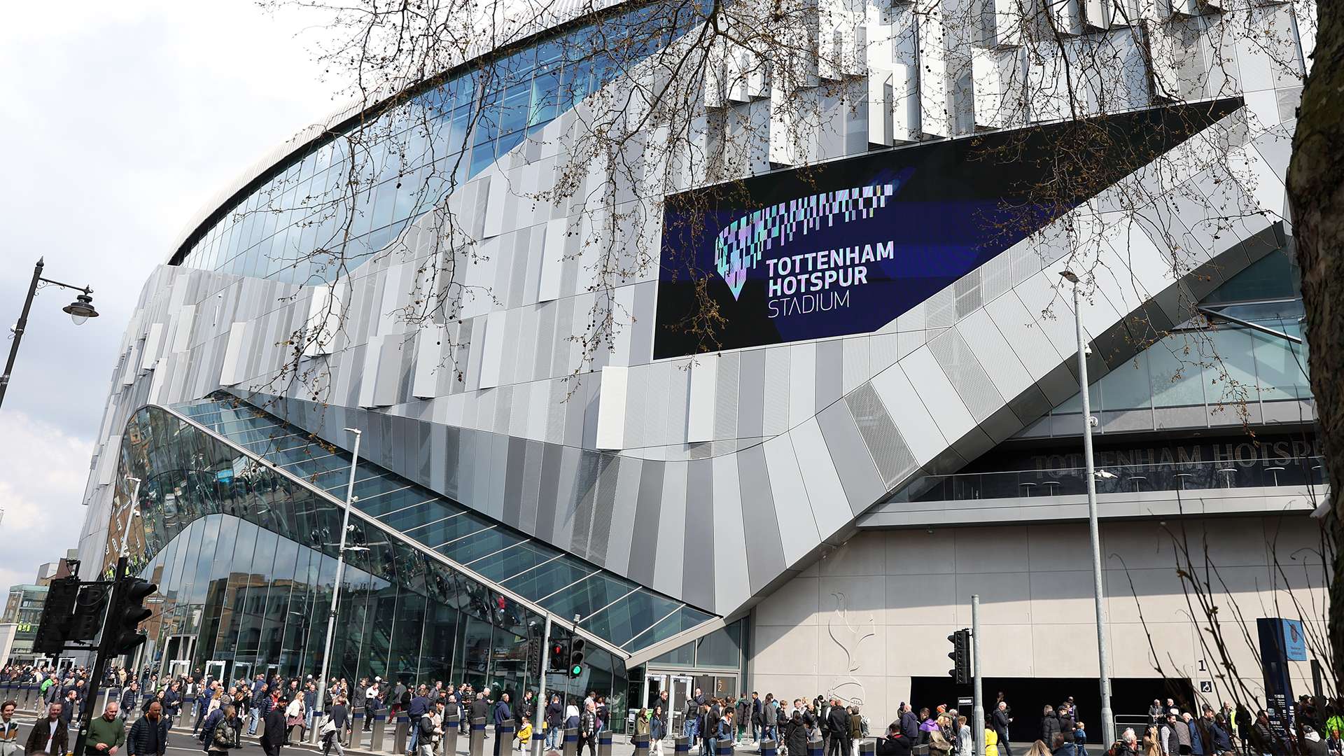 海鸥涅槃！布莱顿0-7惨败后主帅烧掉战术板，随后3-0蓝军&4-0圣徒.